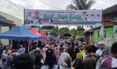 Ribuan Jamaah Menghadiri Haul Akbar Kyai Gede Kotawaringin