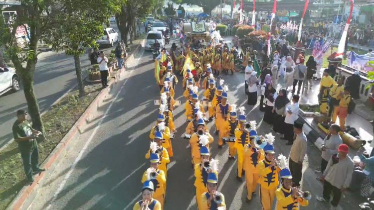 'Branding' Madrasah Melalui Parade Di Pangkalan Bun