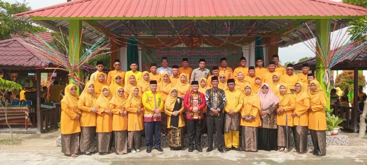 Menguatkan Kurikulum Merdeka MTSN 1 Kotawaringin Barat  Menggelar Expo P5RA